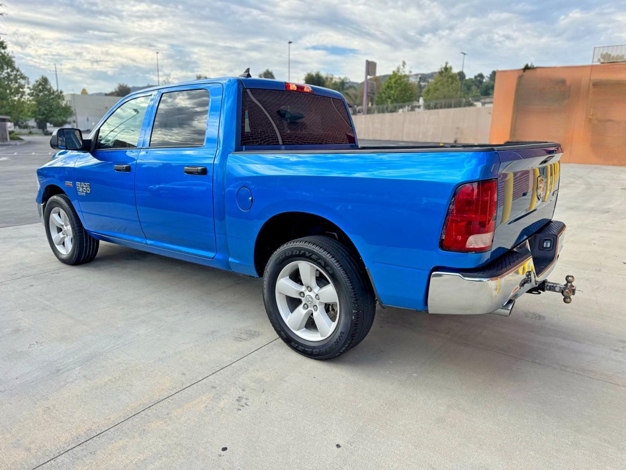 2024 Ram 1500 Classic Tradesman - zdjęcie 3