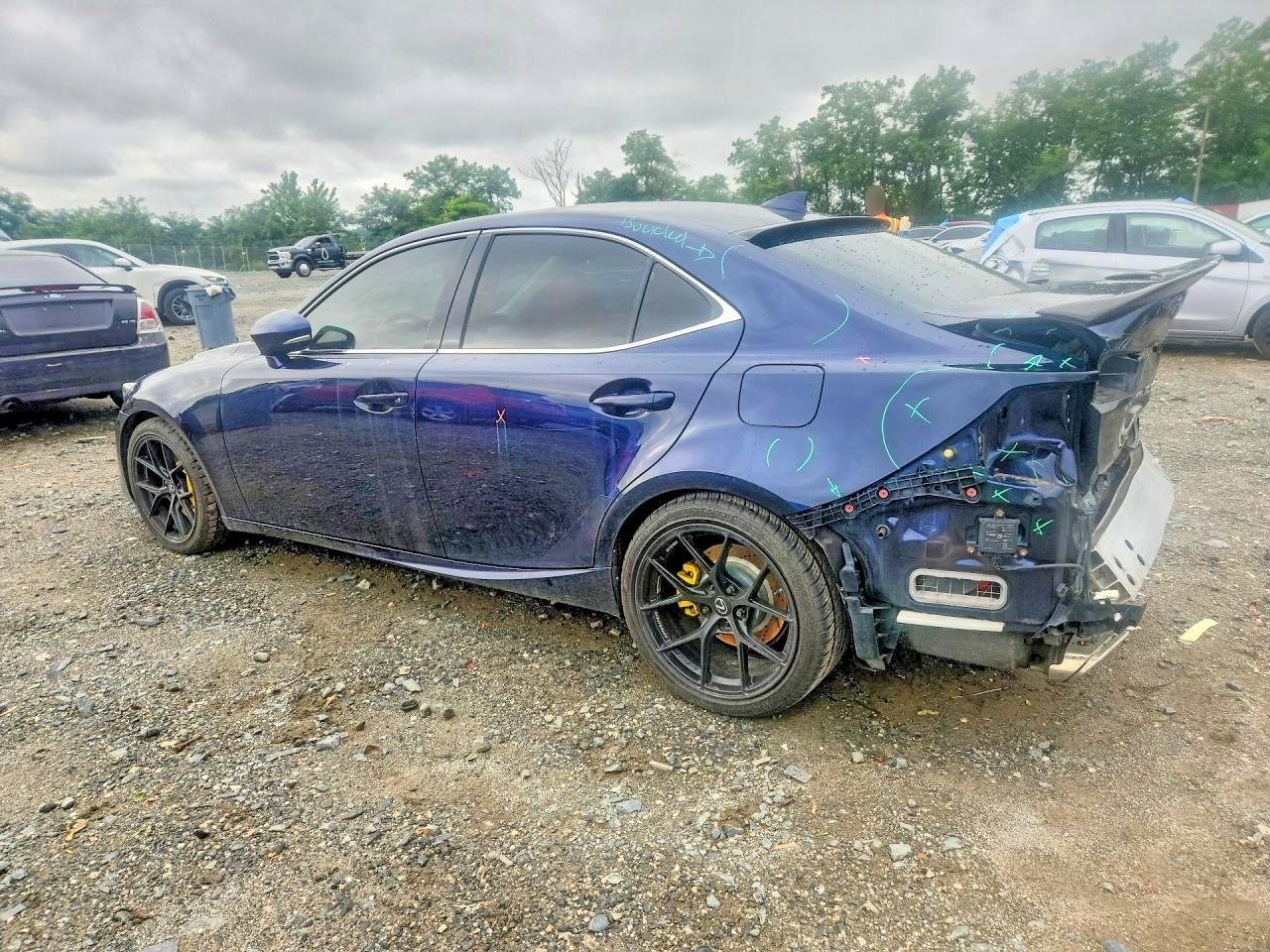 2017 Lexus Is 300 - zdjęcie 2
