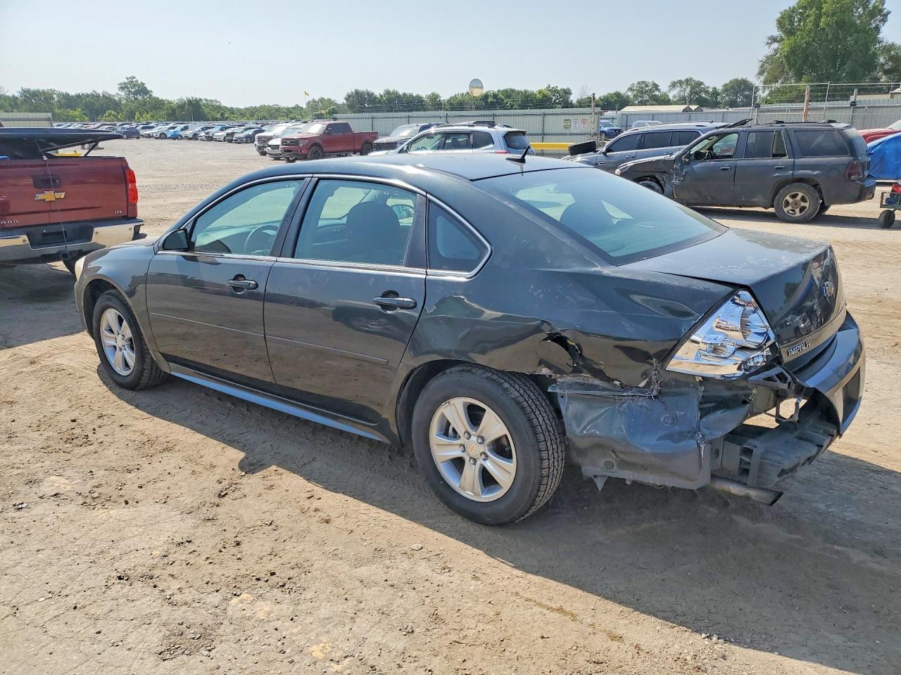 2015 Chevrolet Impala Limited Ls - zdjęcie 2