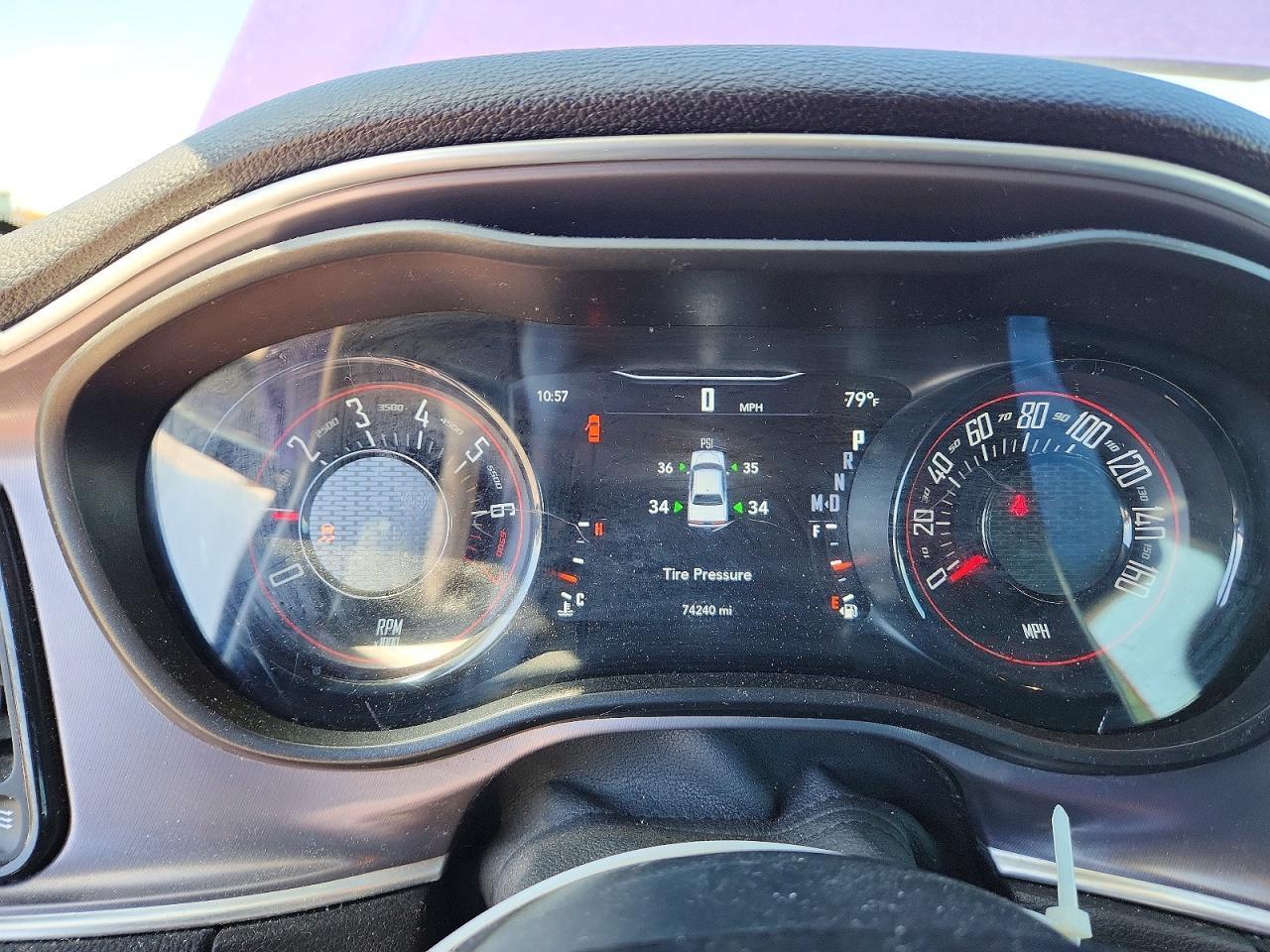 2019 Dodge Challenger Sxt - zdjęcie 9
