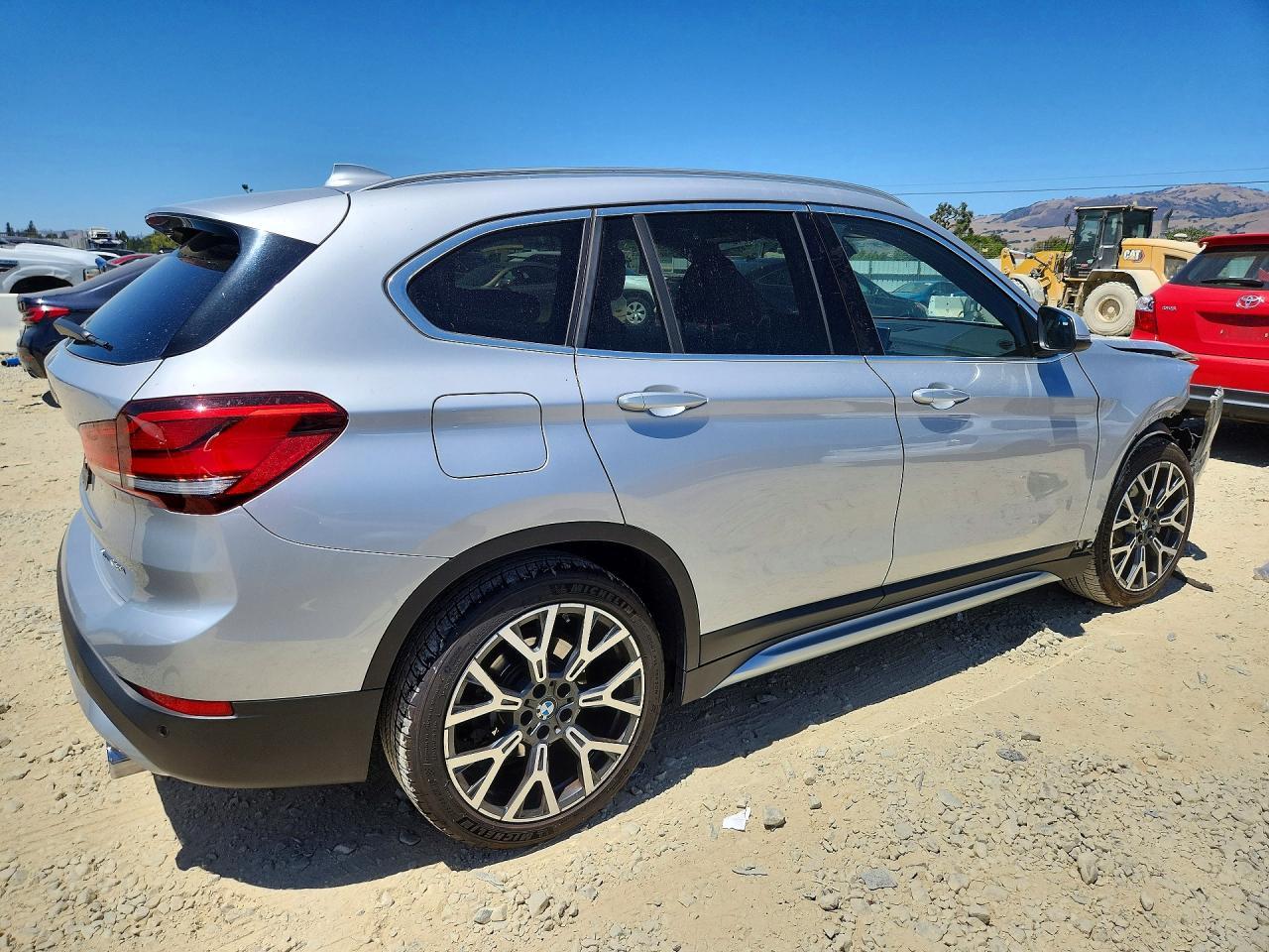 2021 BMW X1 xDrive28I - zdjęcie 3