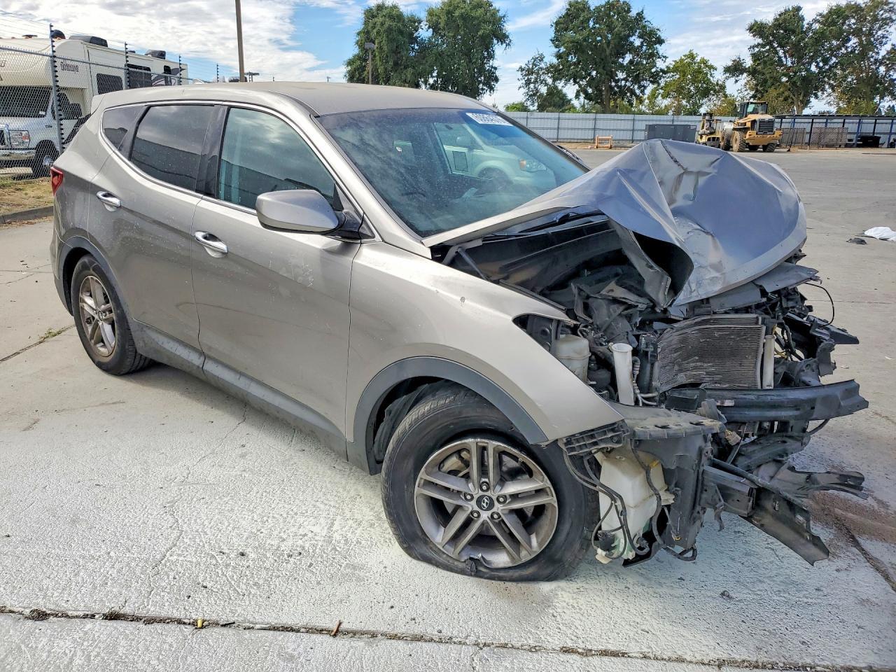 2017 Hyundai Santa Fe Sport 2.4L - zdjęcie 4