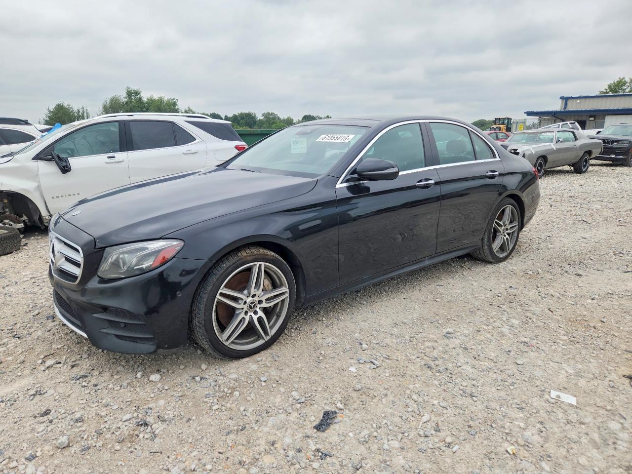 2018 Mercedes-Benz E 400 4Matic - zdjęcie główne