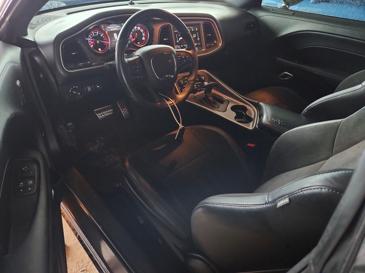 2022 Dodge Challenger R/T - zdjęcie 8