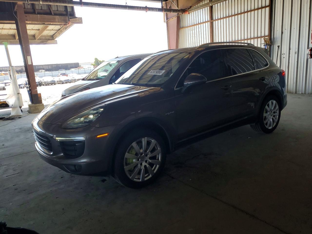 2016 Porsche Cayenne Se Hybrid - zdjęcie główne