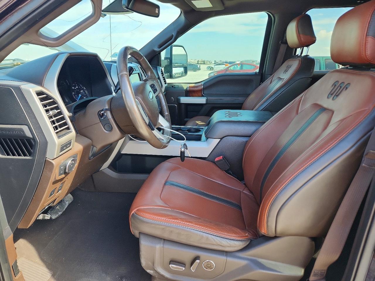 2019 Ford F450 Super Duty - zdjęcie 7