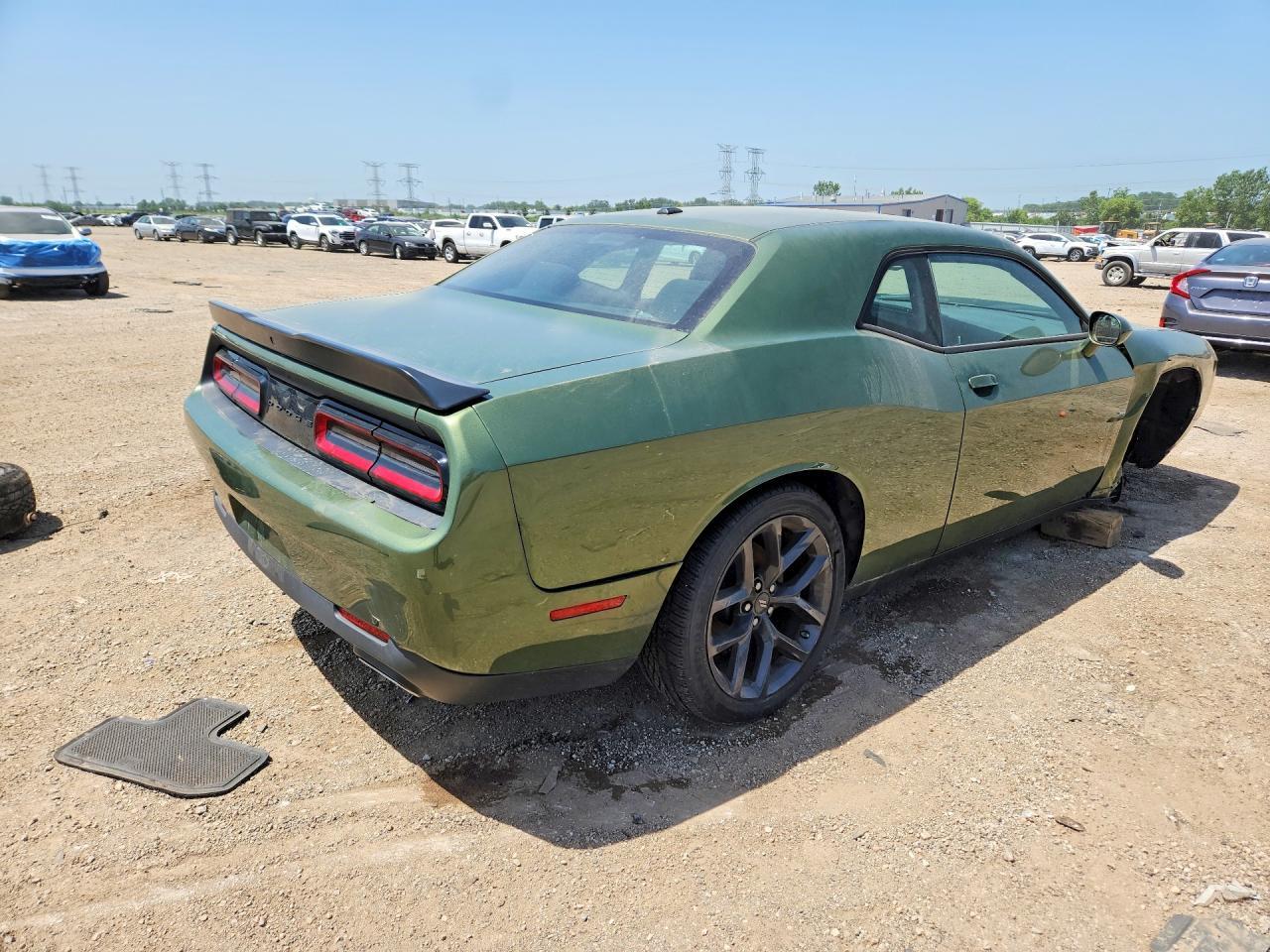 2022 Dodge Challenger Sxt - zdjęcie 3