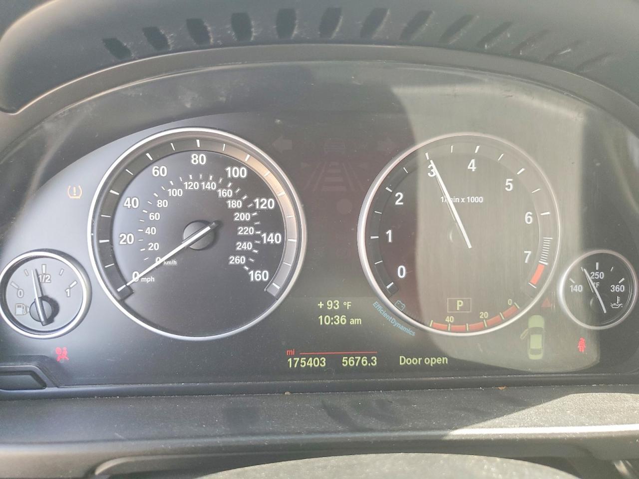 2014 BMW Seria 5 528i - zdjęcie 9