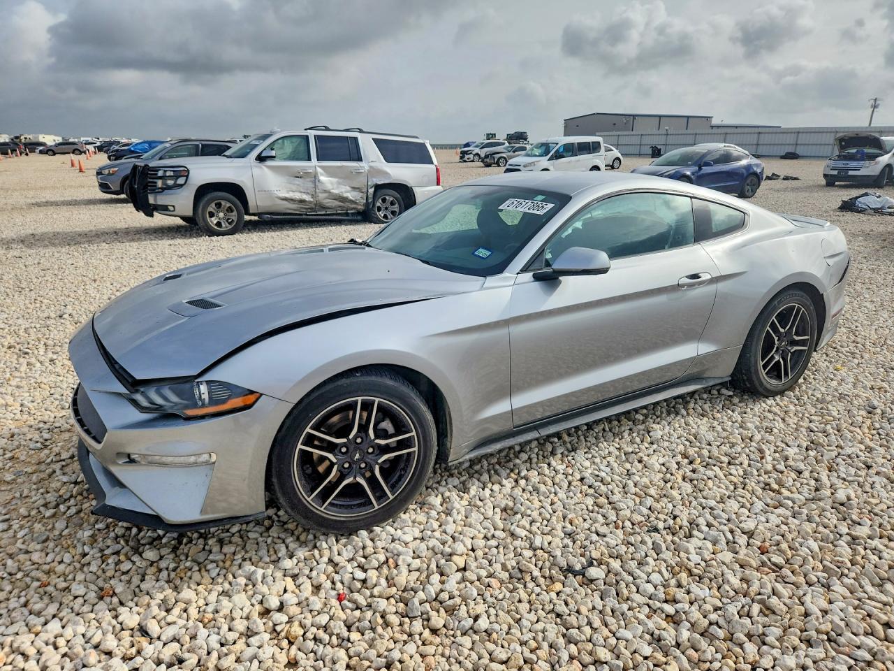 2020 Ford Mustang - zdjęcie główne