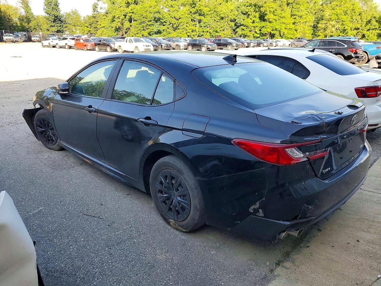 2025 Toyota Camry Xse - zdjęcie 2