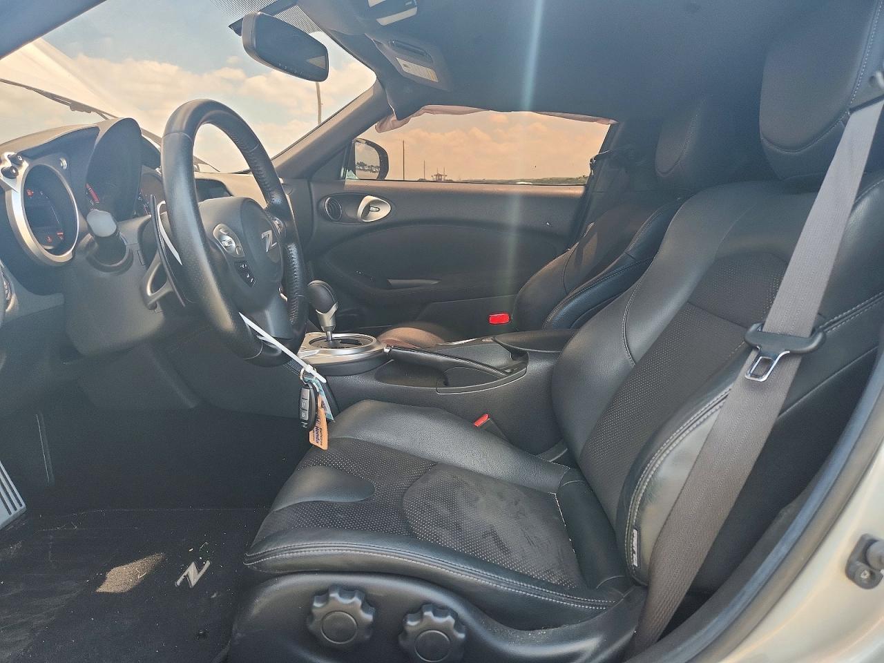 2019 Nissan 370Z Sport Touring - zdjęcie 7