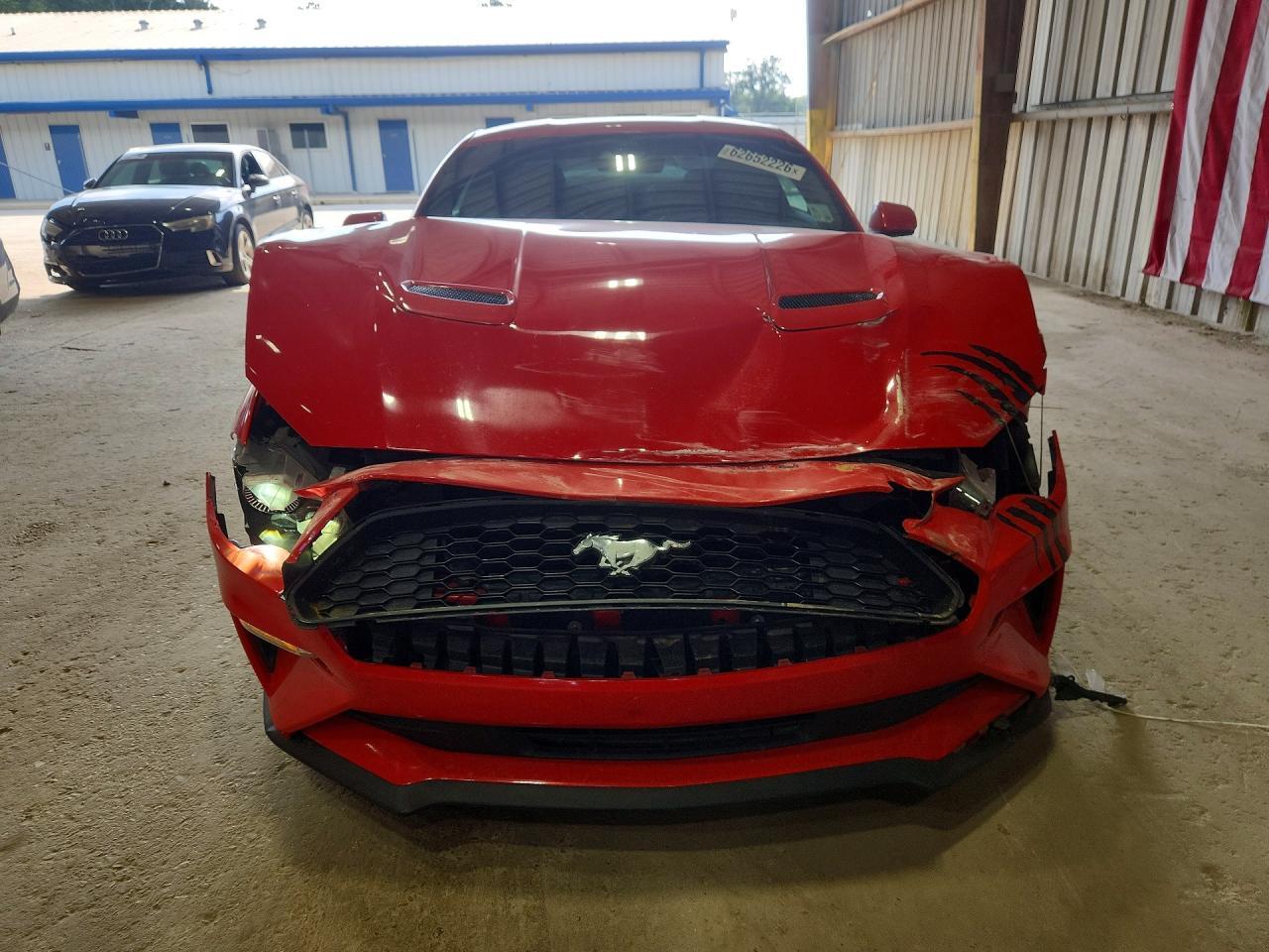 2021 Ford Mustang - zdjęcie 5