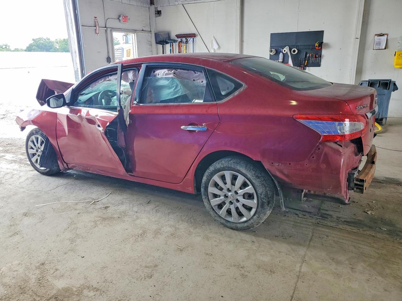 2014 Nissan Sentra S - zdjęcie 2