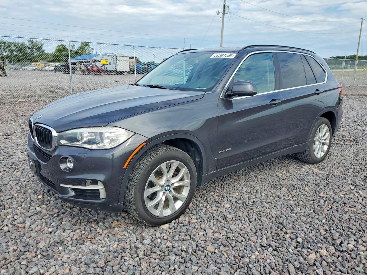 2016 BMW X5 xDrive35I - zdjęcie główne