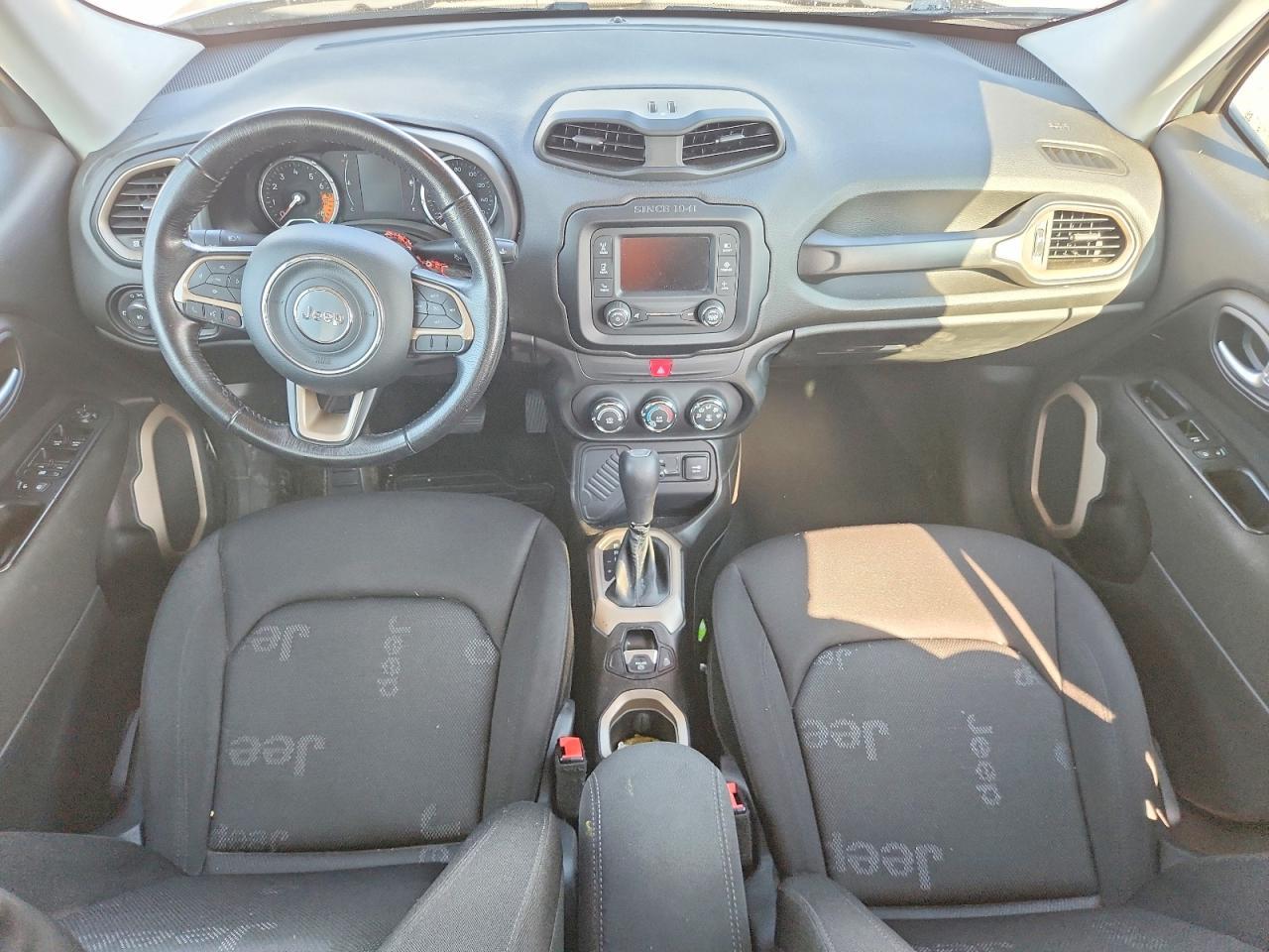 2017 Jeep Renegade Latitude - zdjęcie 8