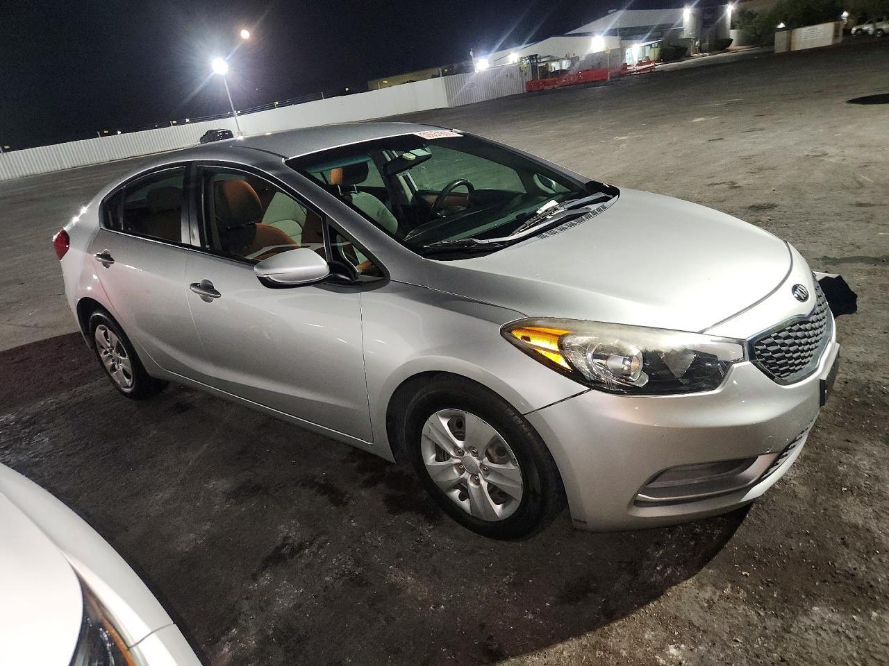 2015 Kia Forte Gl(Middle-Low Grade) - zdjęcie 4