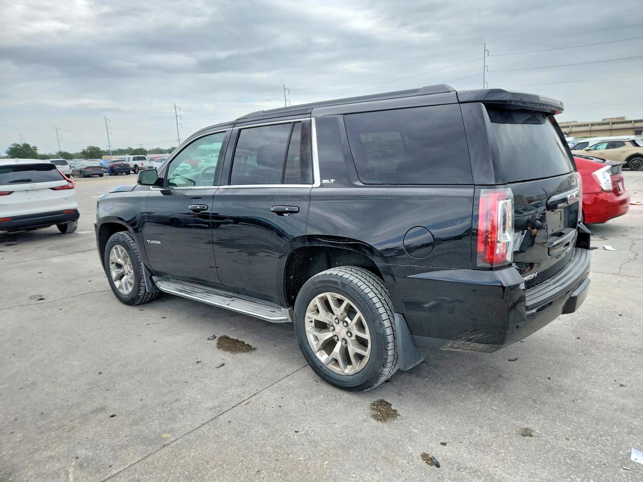 2015 GMC Yukon Slt - zdjęcie 2