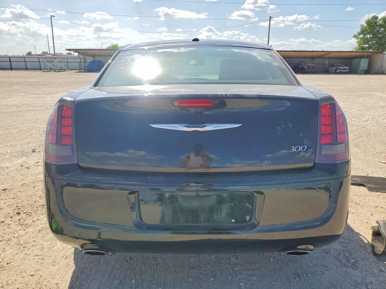 2014 Chrysler 300 S - zdjęcie 6