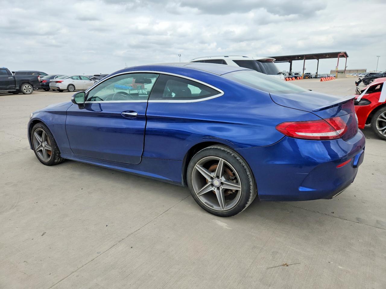 2017 Mercedes-Benz C 300 4Matic - zdjęcie 2