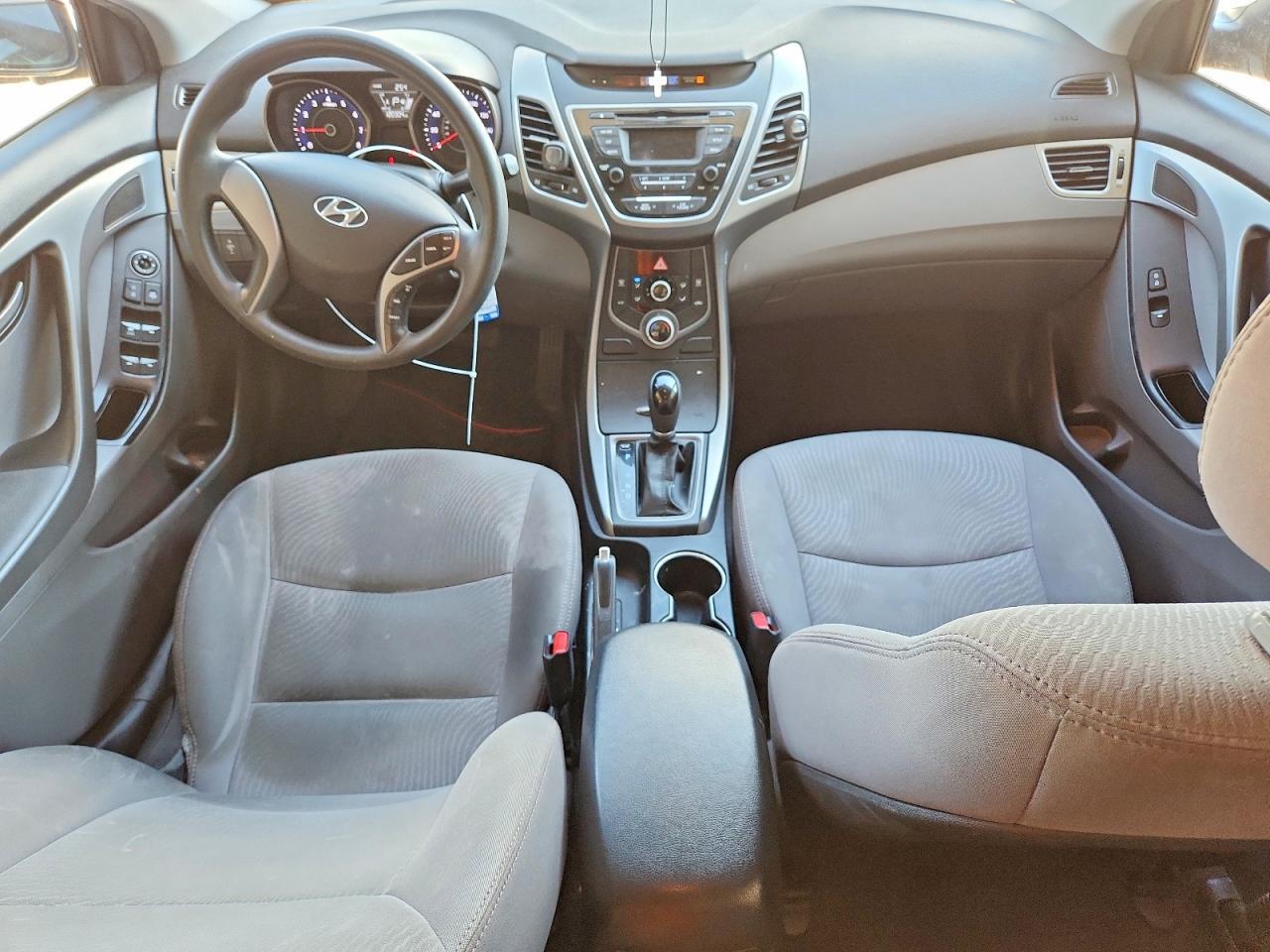 2014 Hyundai Elantra - zdjęcie 8