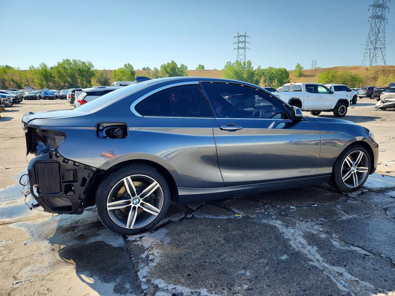 BMW Seria 2 - zdjęcie 3