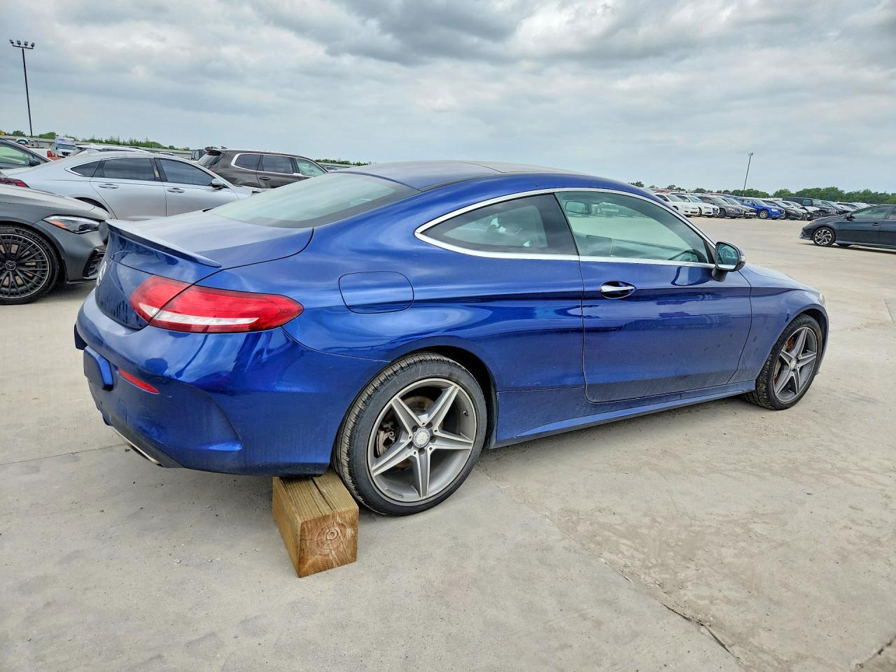 2017 Mercedes-Benz C 300 4Matic - zdjęcie 3