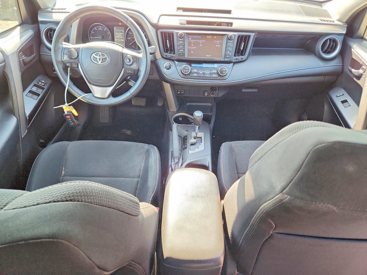 2018 Toyota Rav4 Xle - zdjęcie 8