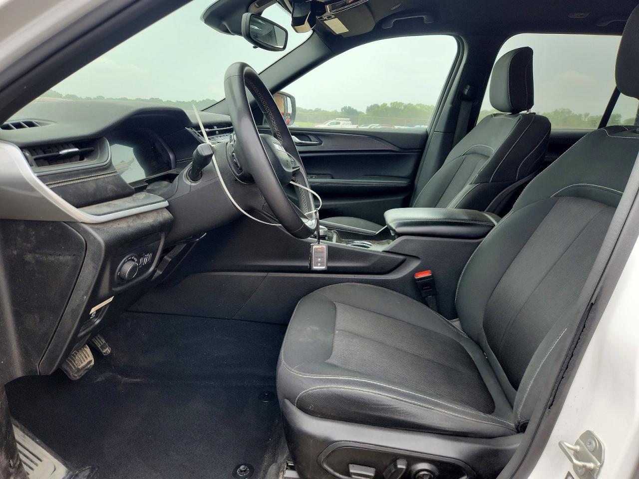 2024 Jeep Grand Cherokee Laredo - zdjęcie 7