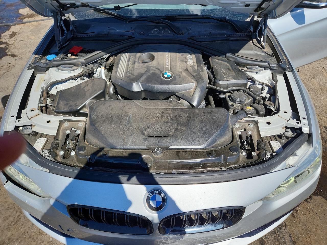 2018 BMW 330 I - zdjęcie 11