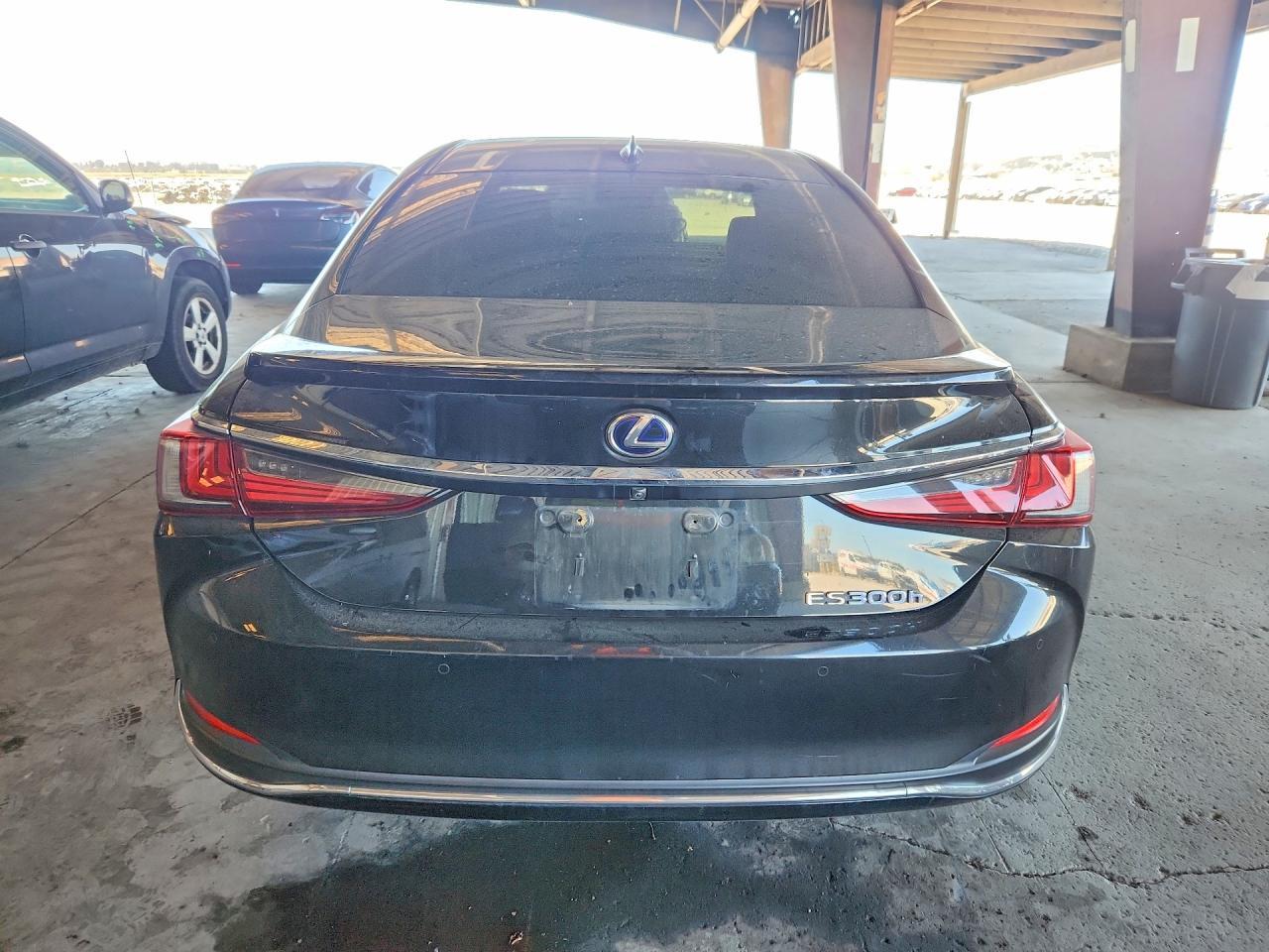 2019 Lexus Es 300H - zdjęcie 6