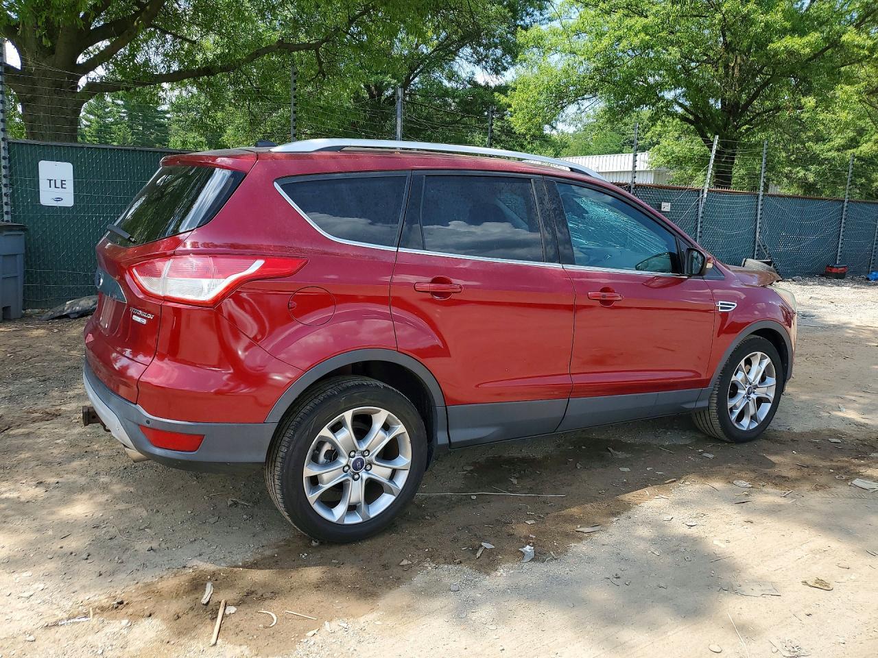 2014 Ford Escape Titanium - zdjęcie 3