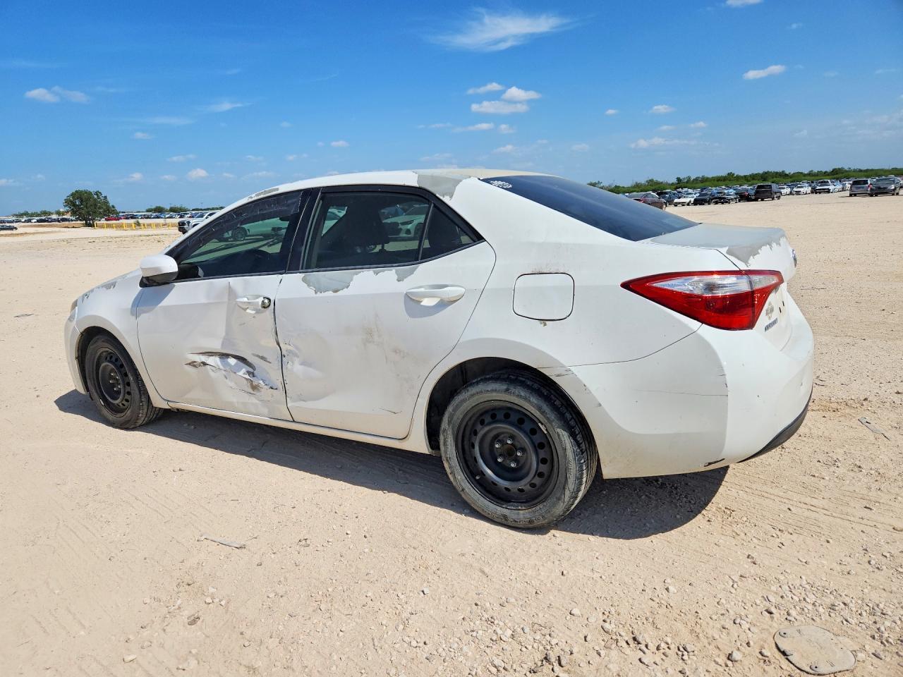 2014 Toyota Corolla Le - zdjęcie 2
