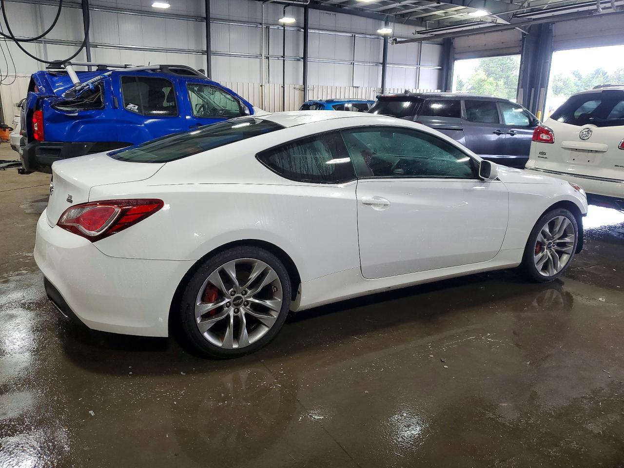 2013 Hyundai Genesis Coupe 3.8 R-Spec - zdjęcie 3