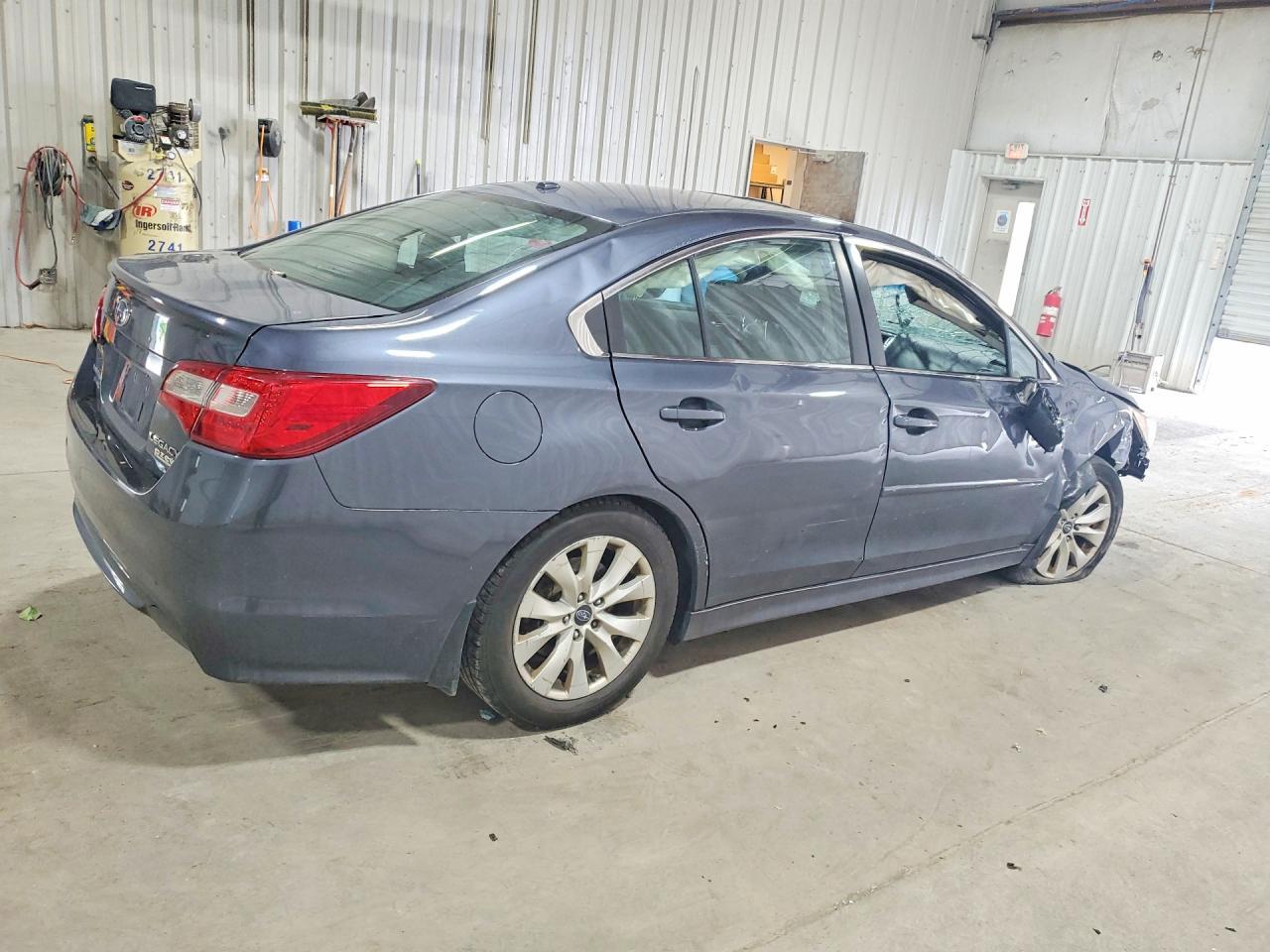 2015 Subaru Legacy 2.5I Premium - zdjęcie 3