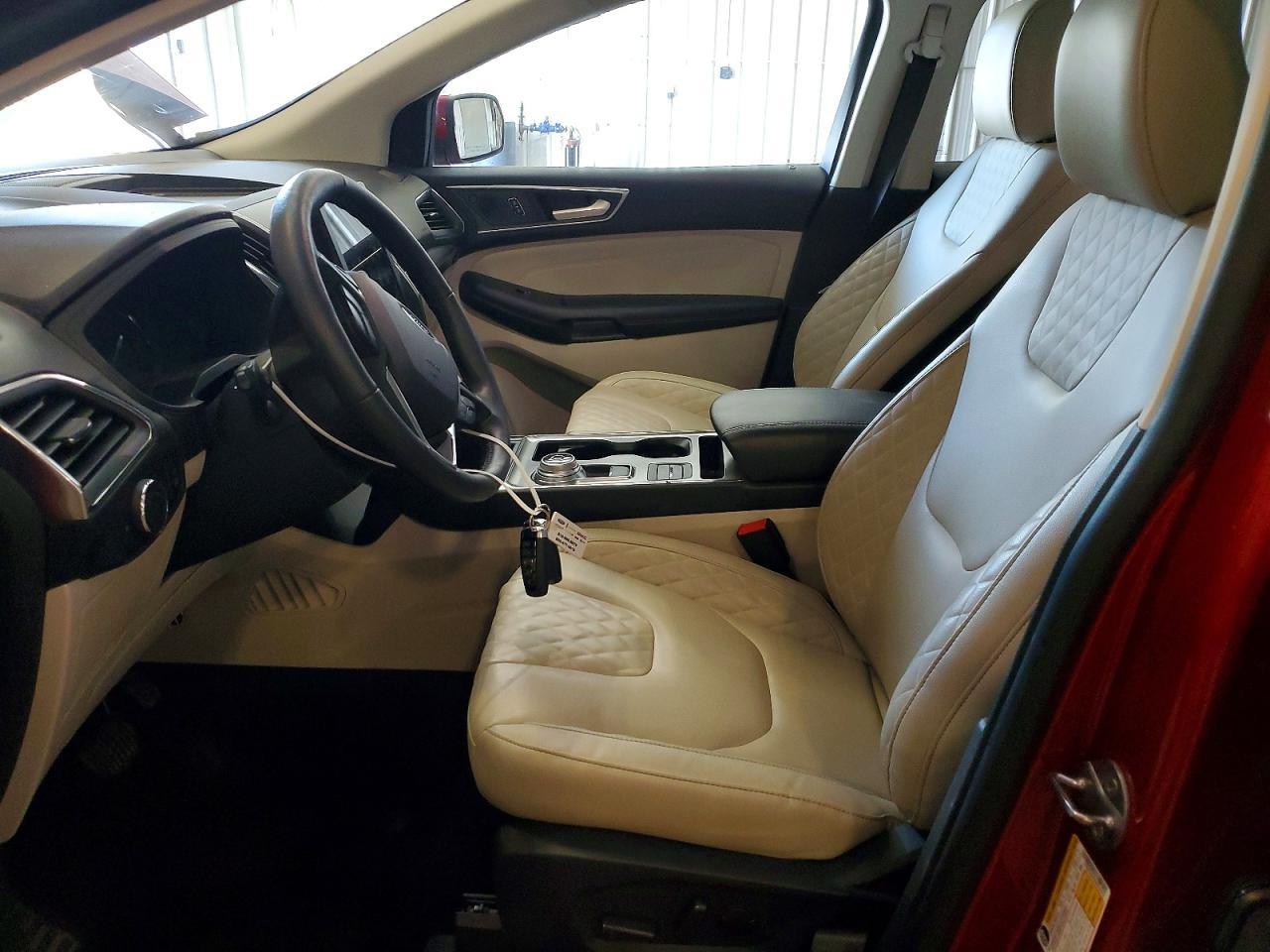 2024 Ford Edge Titanium - zdjęcie 7