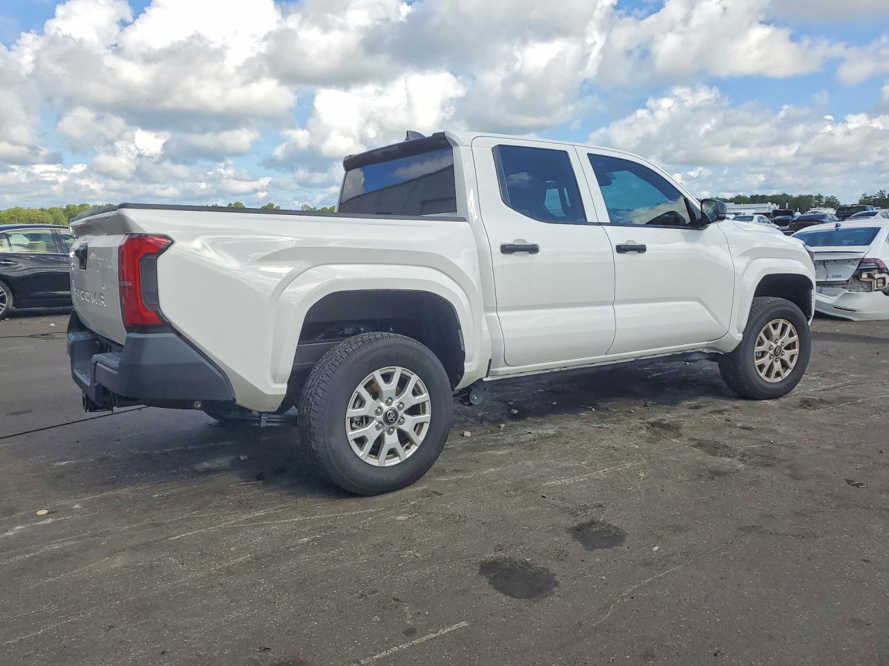 2026 Toyota Tacoma Sr - zdjęcie 3