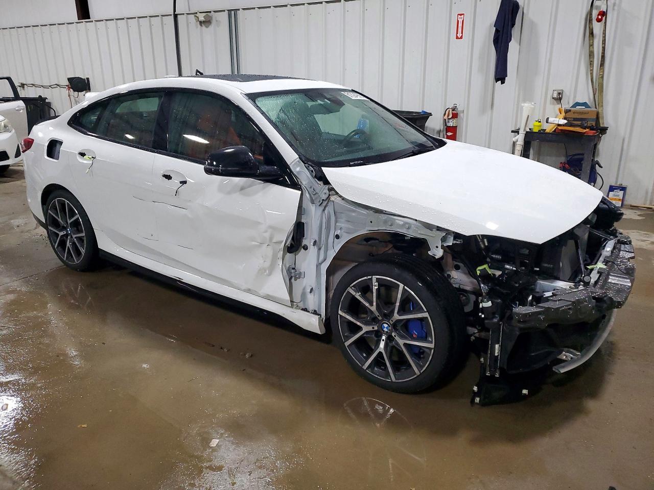 2021 BMW Seria 2 M235i - zdjęcie 4