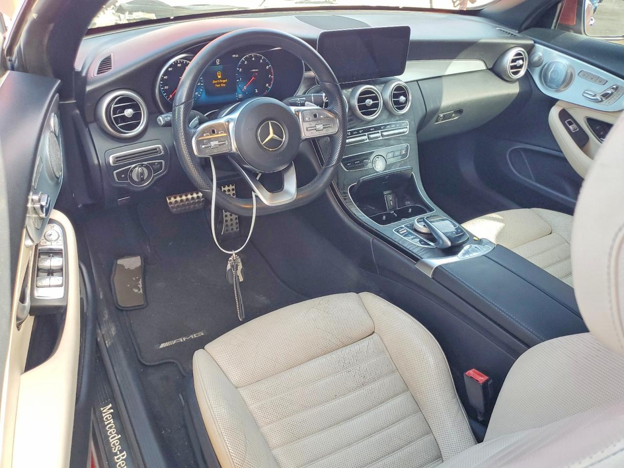 2019 Mercedes-Benz C 300 - zdjęcie 8