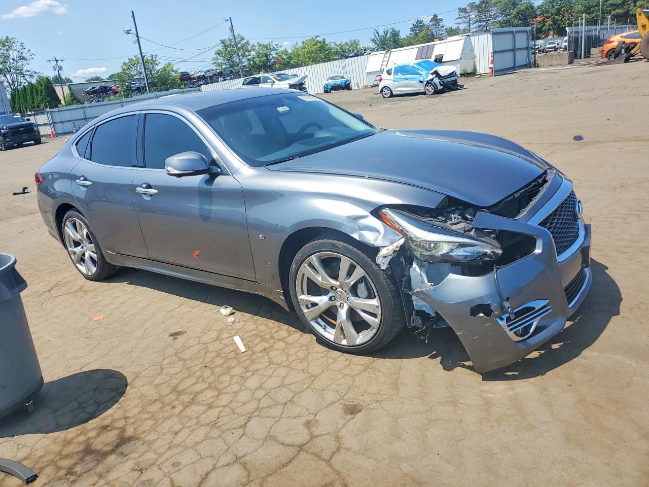 Infiniti Q70 - zdjęcie 4