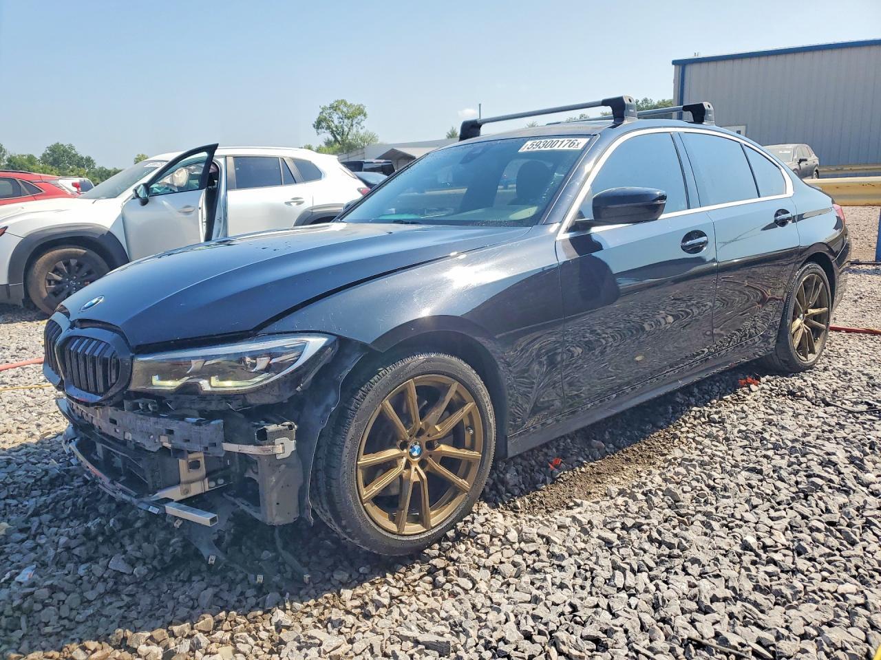 2019 BMW 330I - zdjęcie główne