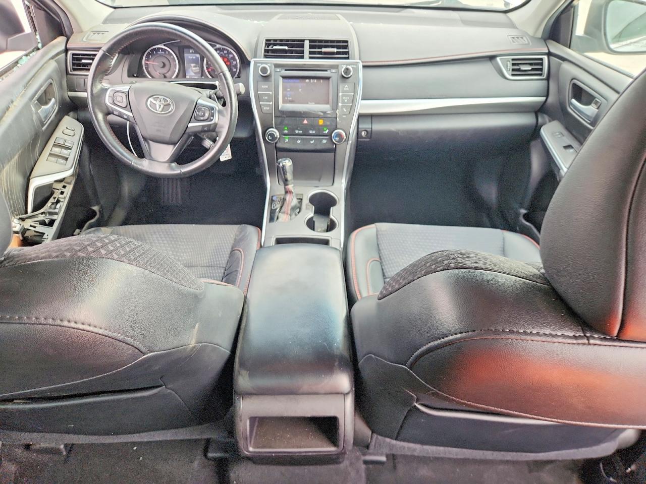 2015 Toyota Camry Se - zdjęcie 8