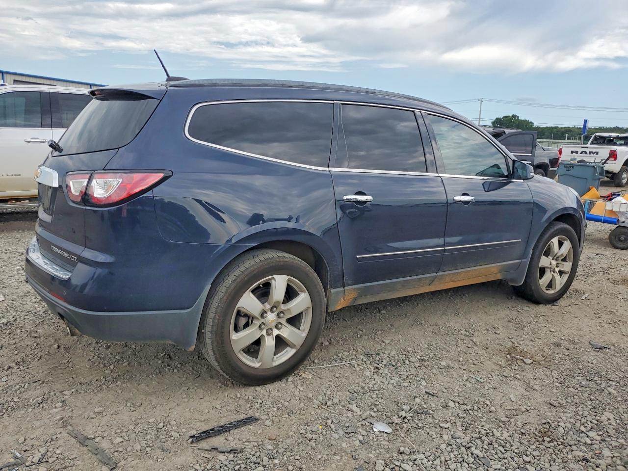 2016 Chevrolet Traverse Ltz - zdjęcie 3