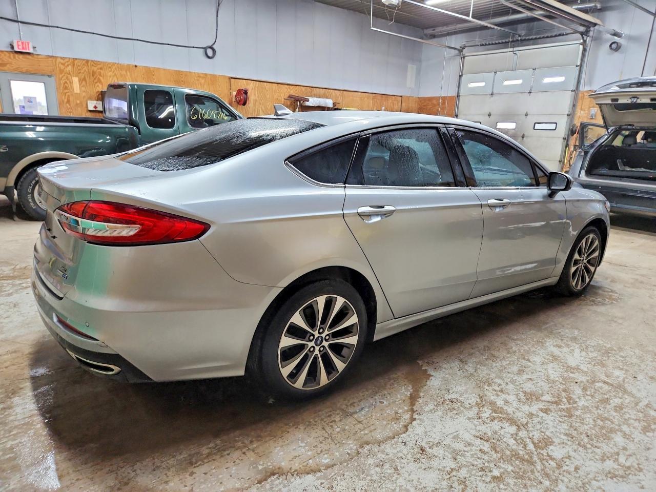 2020 Ford Fusion Se - zdjęcie 3