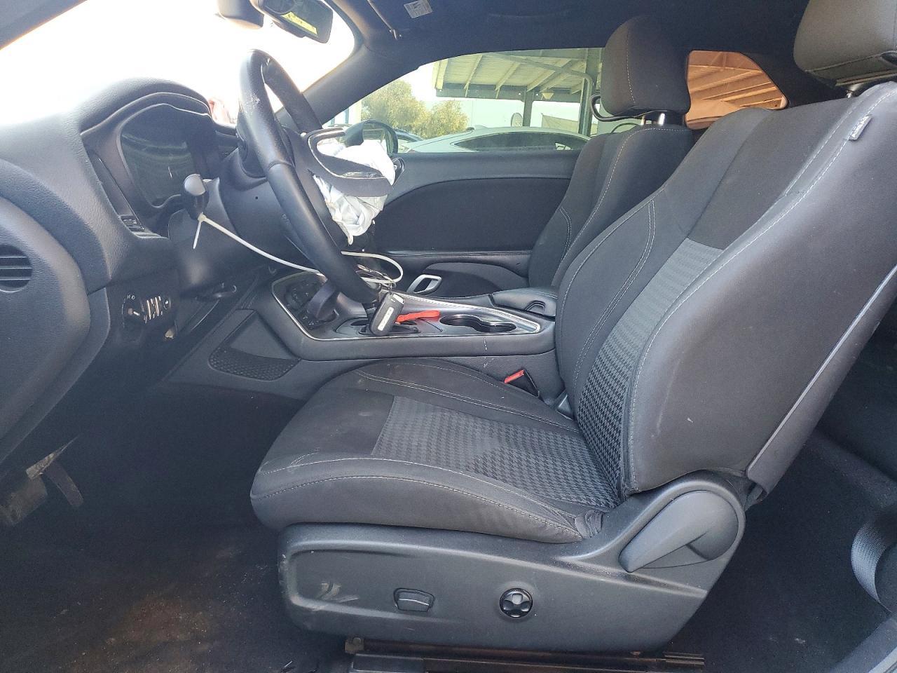 2016 Dodge Challenger Sxt - zdjęcie 7