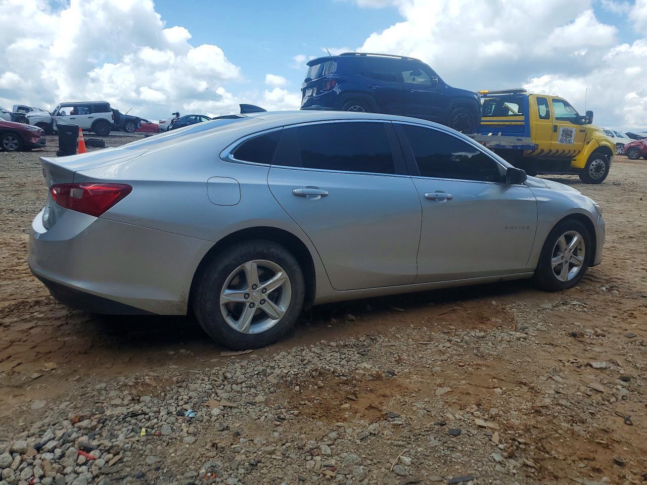 2019 Chevrolet Malibu Ls - zdjęcie 3