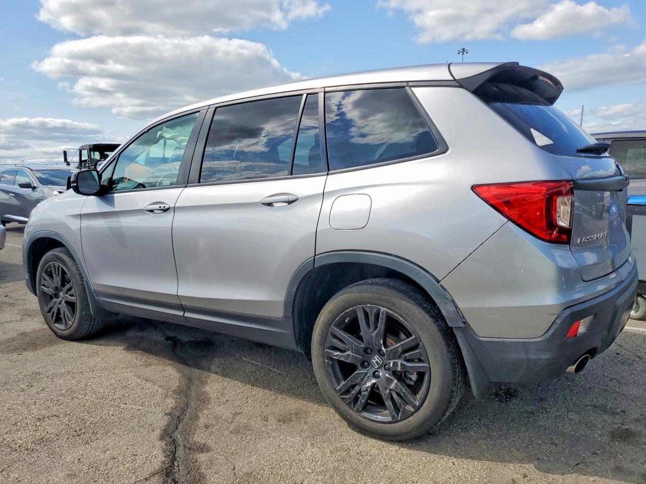 2021 Honda Passport Sport - zdjęcie 2