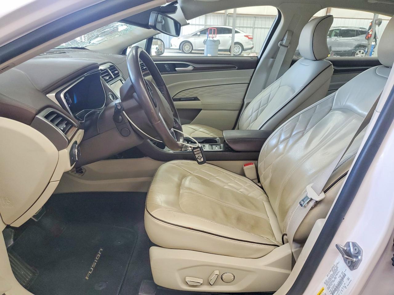 2017 Ford Fusion Titanium Hev - zdjęcie 7