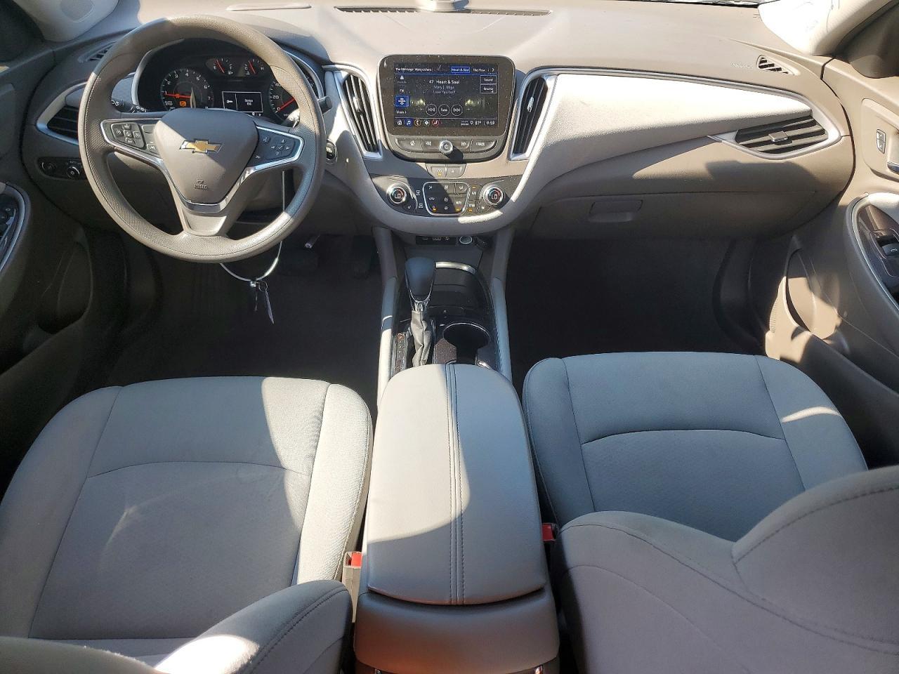 2023 Chevrolet Malibu Lt - zdjęcie 8