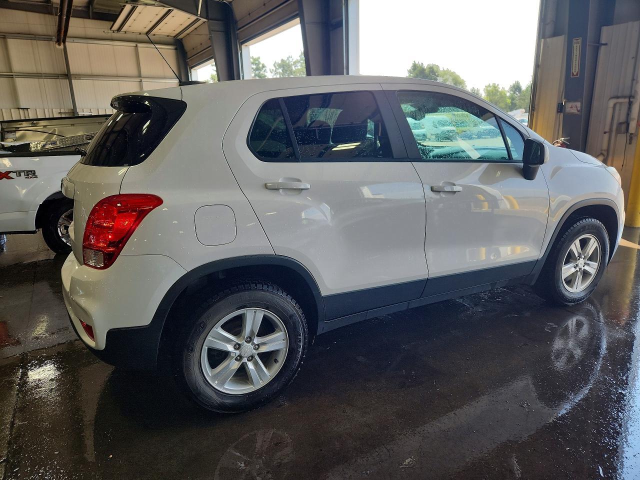 2017 Chevrolet Trax Ls - zdjęcie 3