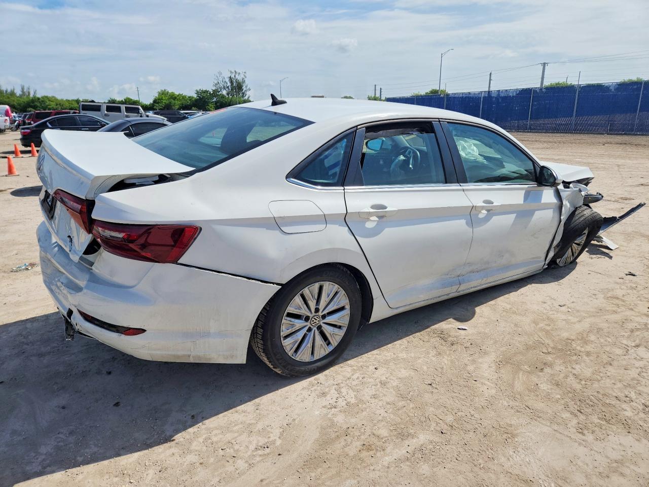 2020 Volkswagen Jetta S - zdjęcie 3
